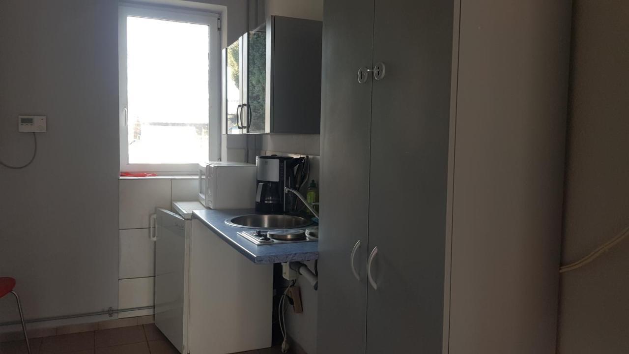 Zimmervermietung Zahn Baalberge Extérieur photo